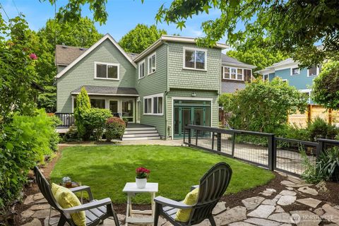 Photo of 1131 19th Avenue E, Seattle, WA 98112 (MLS # 2527092)