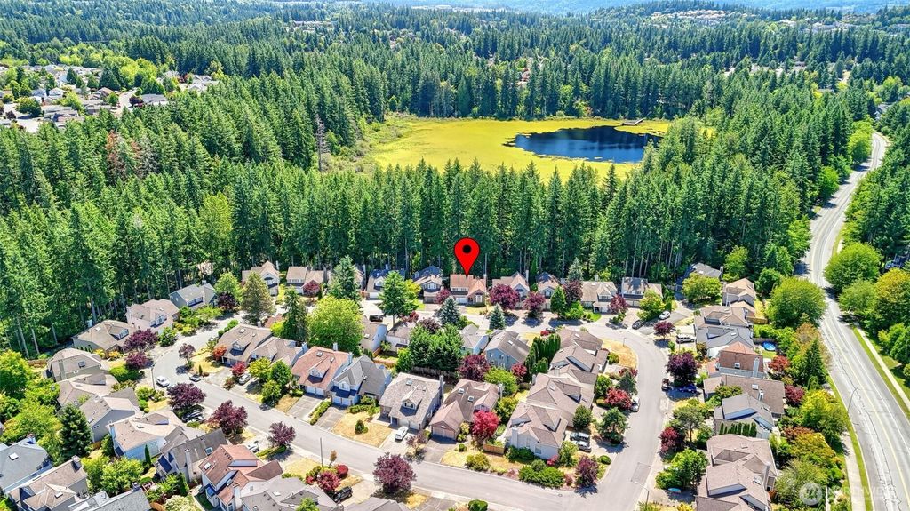 Photo of 24823 SE 38th Street, Sammamish, WA 98029 (MLS # 2403684)