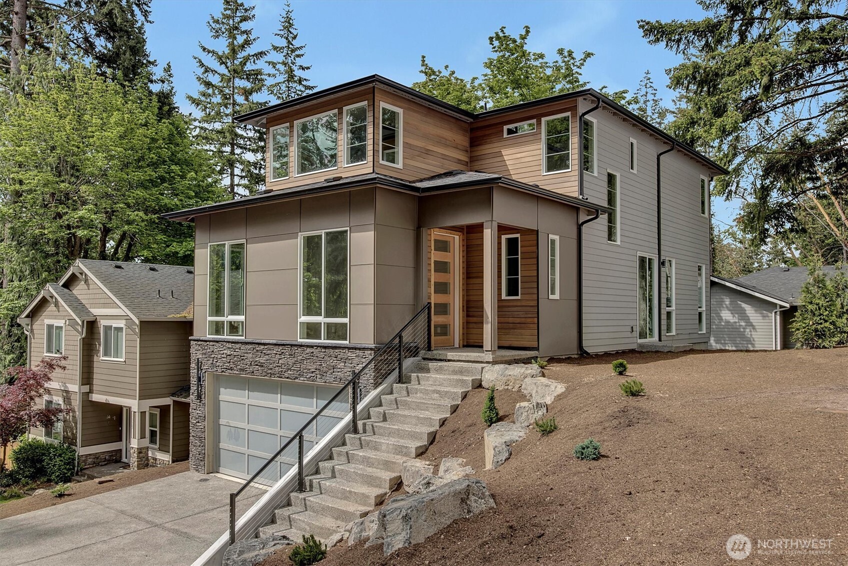 1343 211th Avenue NE