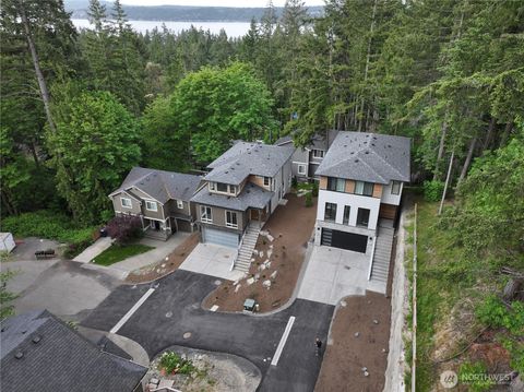 Photo of 1343 211th Avenue NE, Sammamish, WA 98074 (MLS # 2366115)