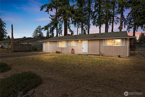 Photo of 1211 196th Street E, Spanaway, WA 98387 (MLS # 2567774)