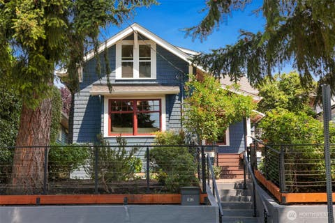 Photo of 1812 N 39th ST, Seattle, WA 98103 (MLS # 2556636)