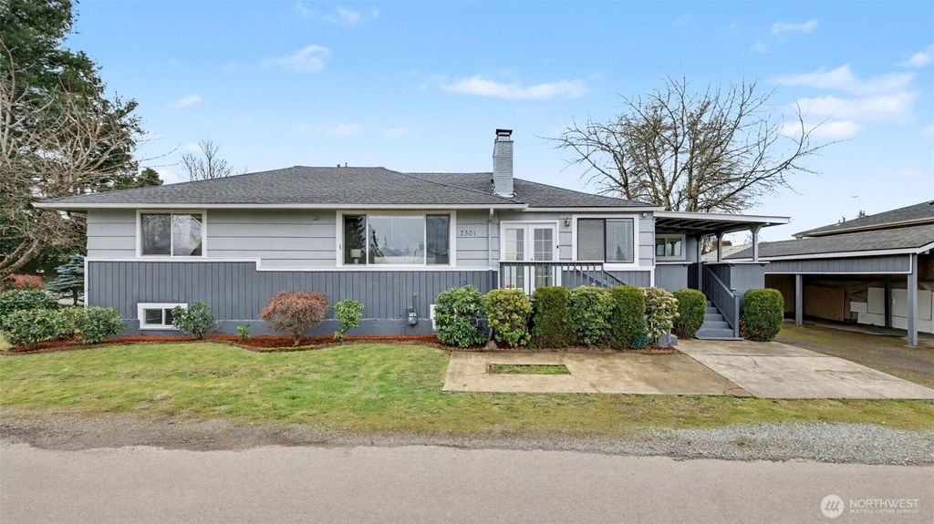 Photo of 7301 32nd Avenue S, Seattle, WA 98118 (MLS # 2498345)