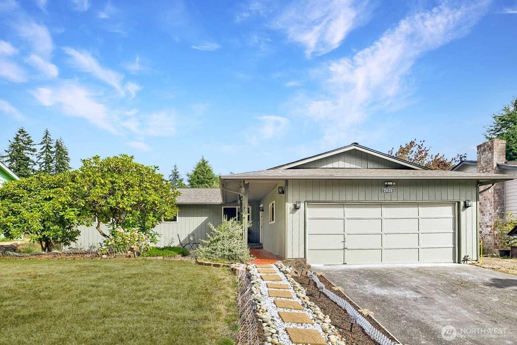 Photo of 2026 Timber Trail, Bothell, WA 98012 (MLS # 2561563)