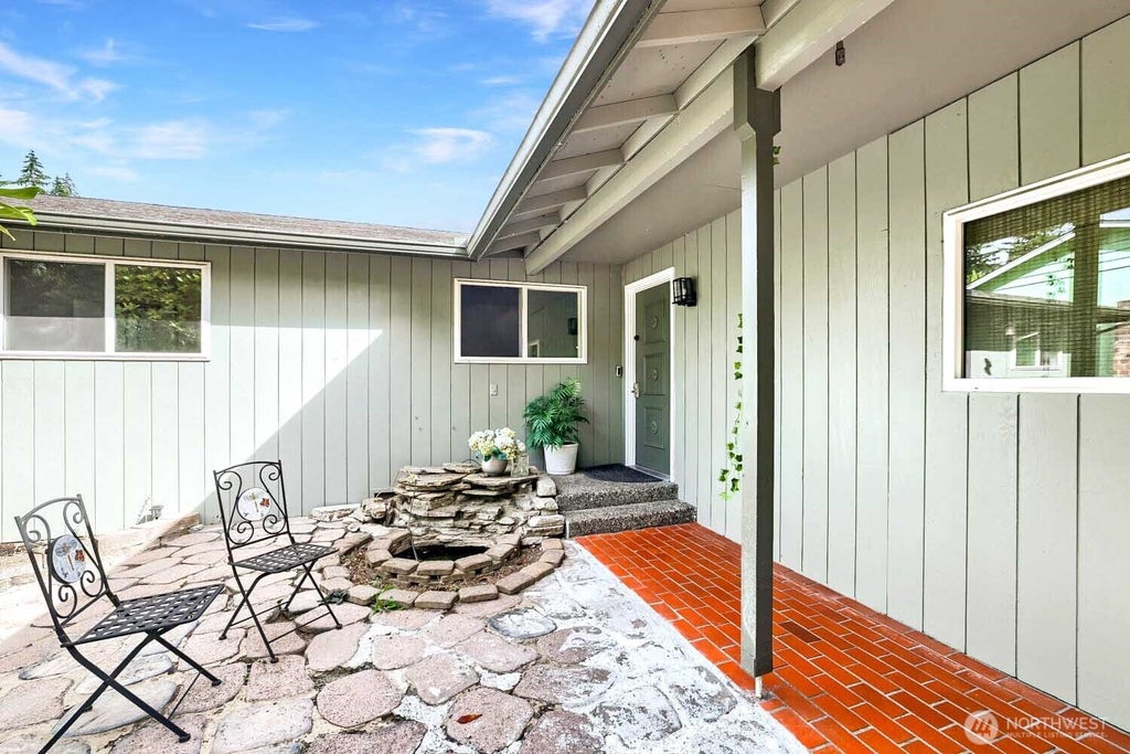 Photo of 2026 Timber Trail, Bothell, WA 98012 (MLS # 2561563)