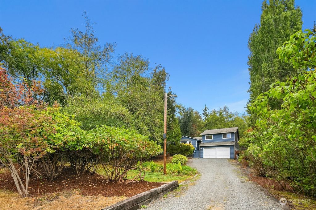 Photo of 10703 64th Place W, Mukilteo, WA 98275 (MLS # 2157068)