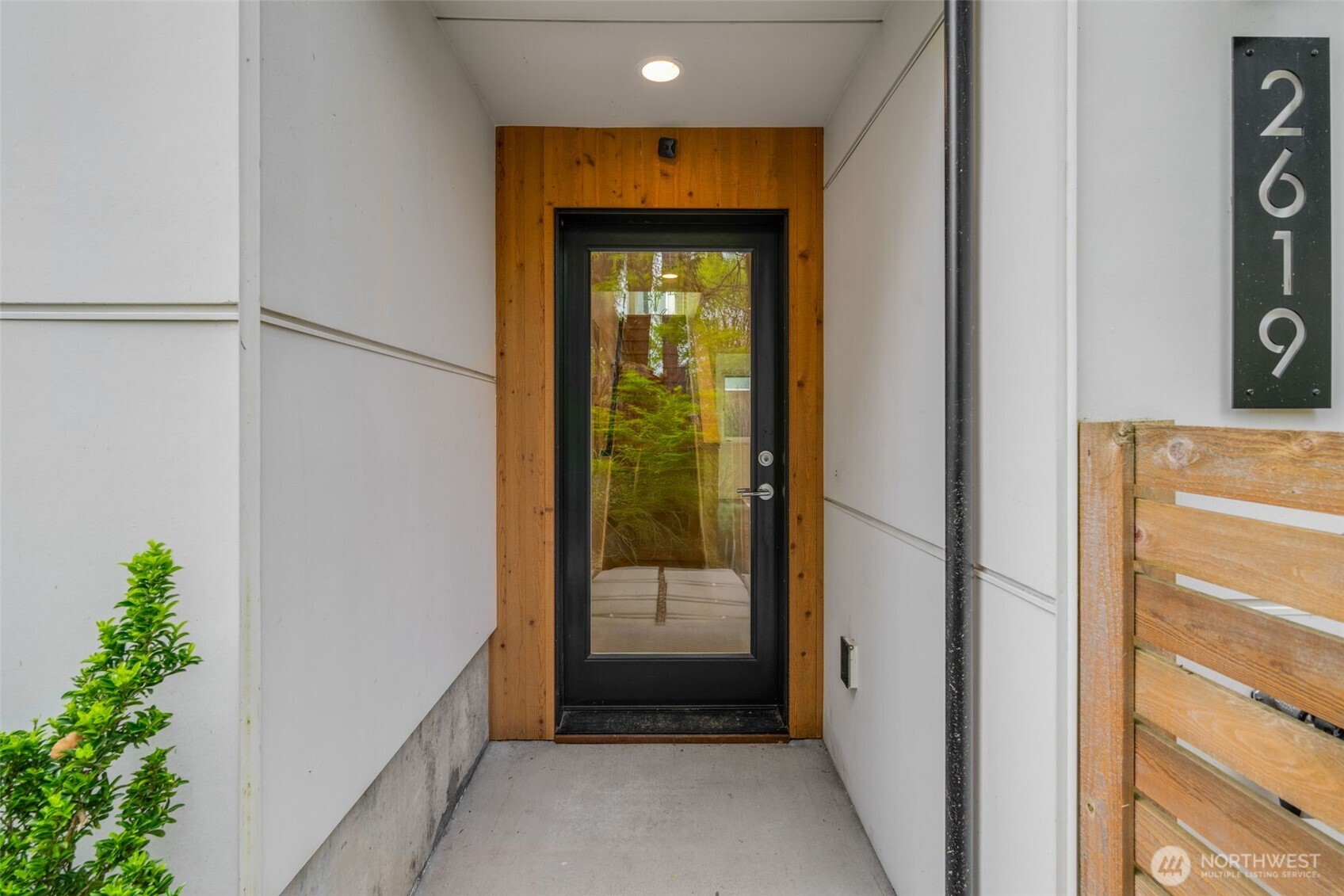 2619 SW Adams Street