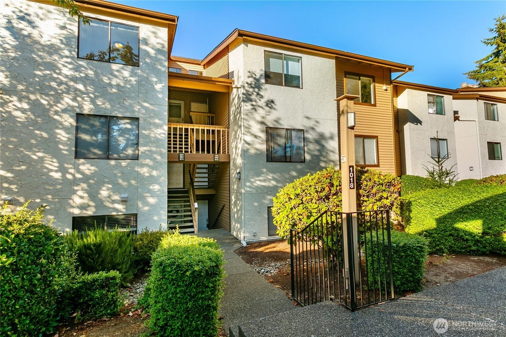 Photo of 1018 S 312th Street #531, Federal Way, WA 98003 (MLS # 2575690)
