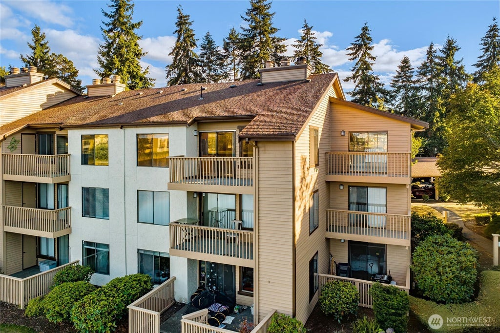 Photo of 1018 S 312th Street #531, Federal Way, WA 98003 (MLS # 2575690)