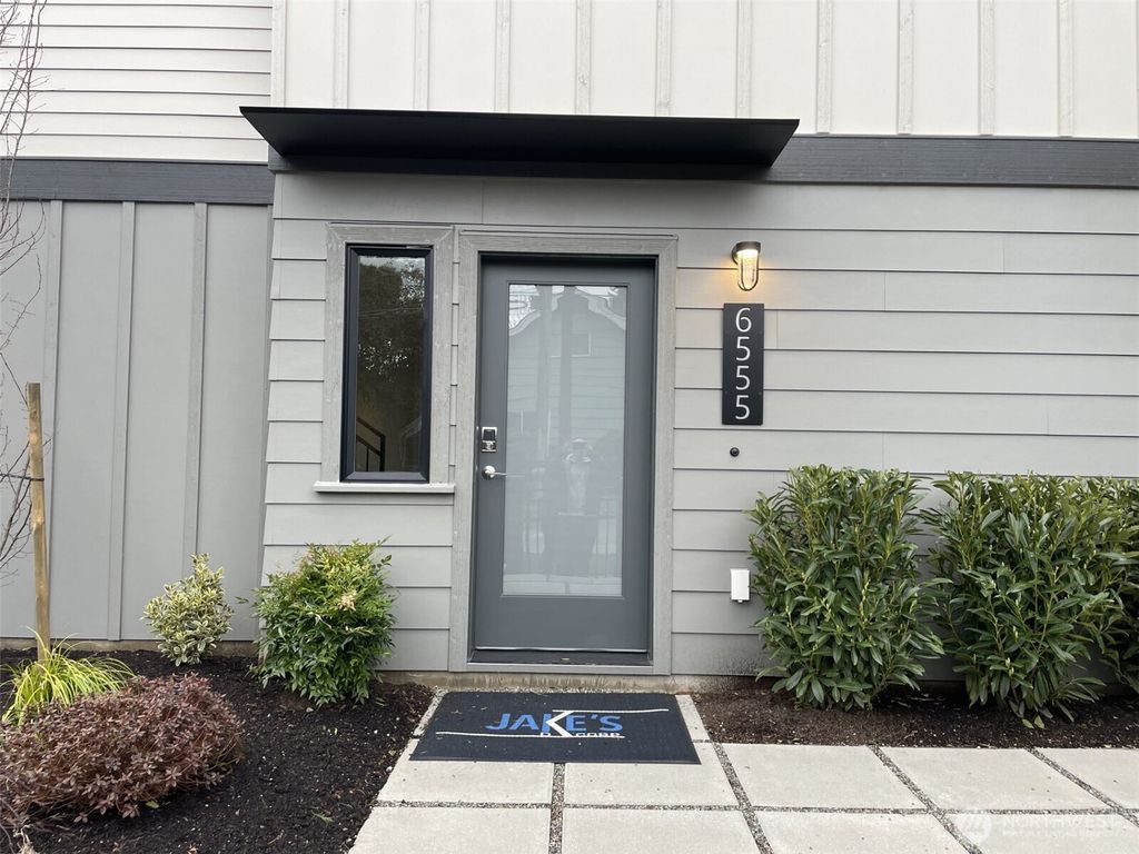 Photo of 6555 26th Avenue NW, Seattle, WA 98117 (MLS # 2341151)