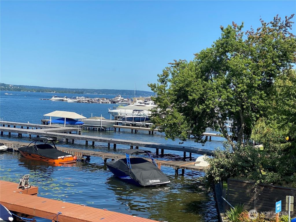 Photo of 4561 Lake Washington Boulevard NE #203, Kirkland, WA 98033 (MLS # 2466228)