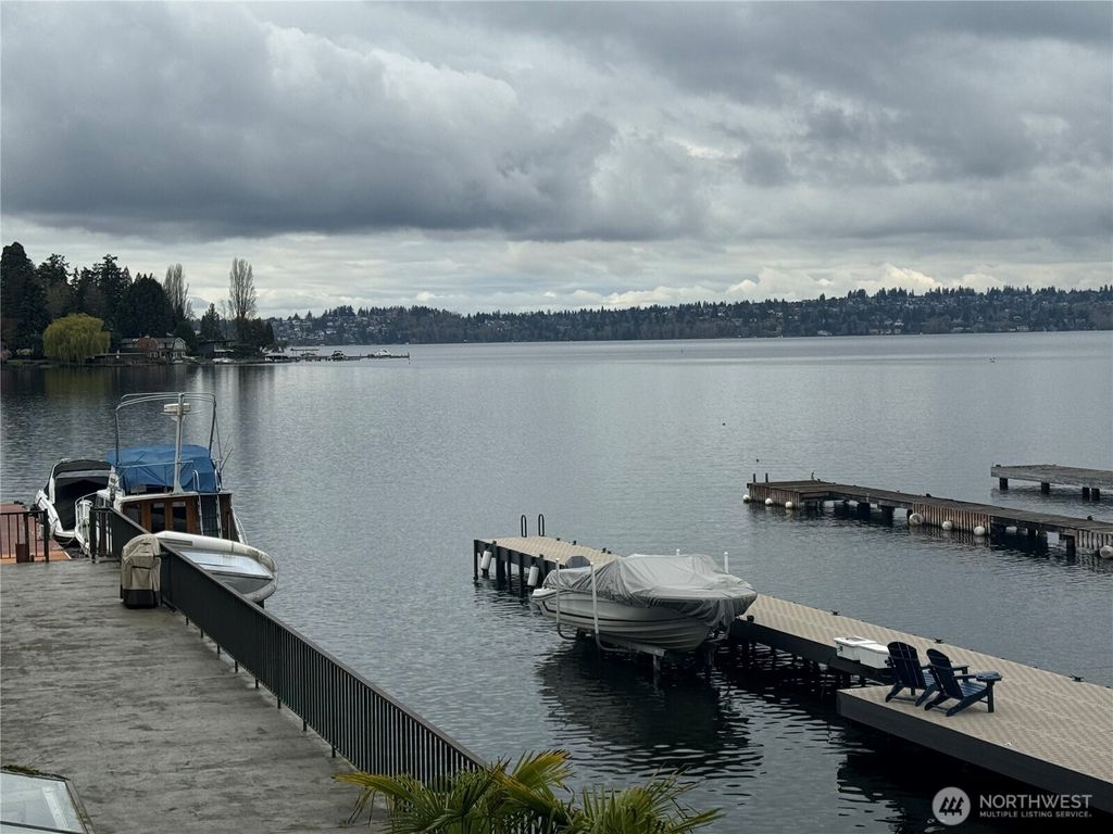 Photo of 4561 Lake Washington Boulevard NE #203, Kirkland, WA 98033 (MLS # 2466228)