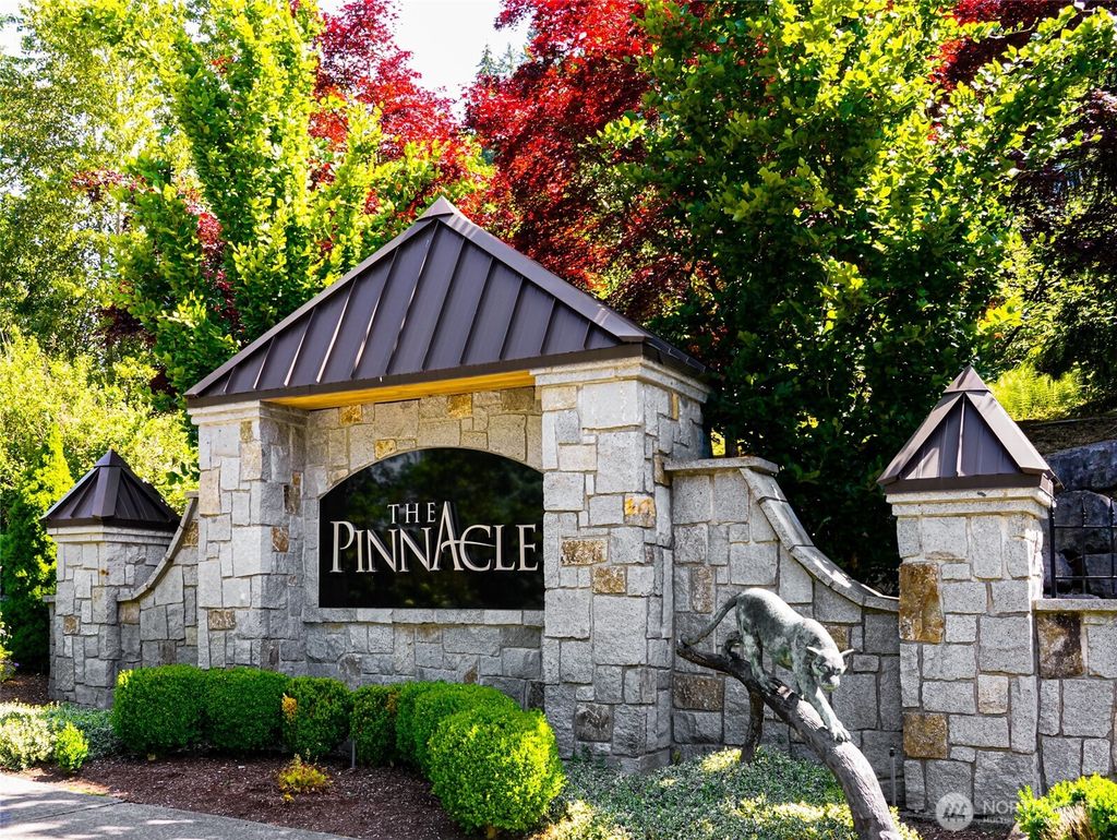 Photo of 6560 169th Place SE, Bellevue, WA 98006 (MLS # 2394323)