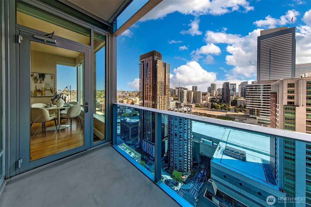 Photo of 737 Olive Way #2806, Seattle, WA 98101 (MLS # 2422560)