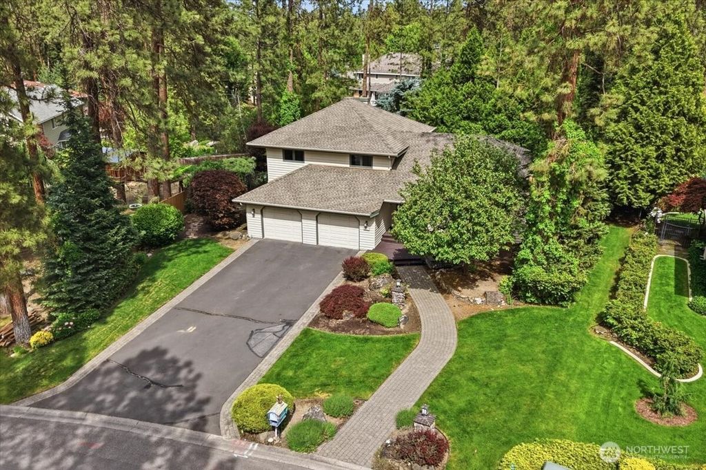 Photo of 12006 N Hemlock Street, Mead, WA 99218 (MLS # 2528694)