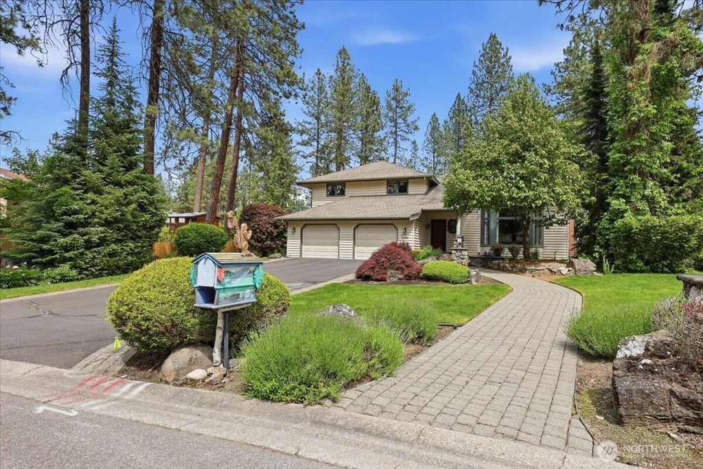 Photo of 12006 N Hemlock Street, Mead, WA 99218 (MLS # 2528694)
