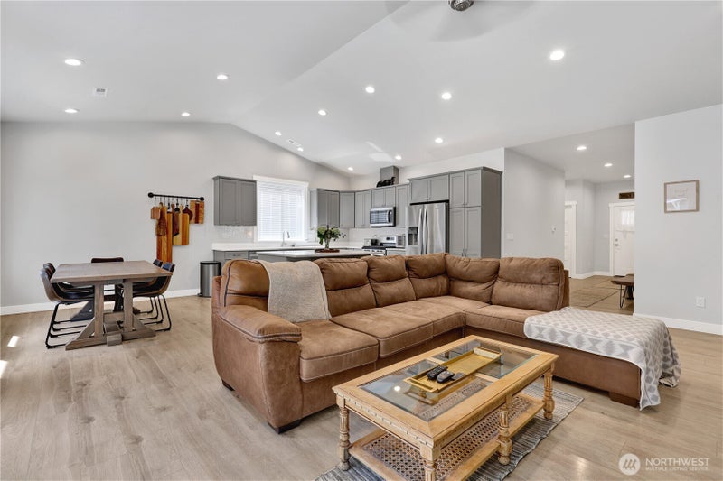 1134 Falcon Court