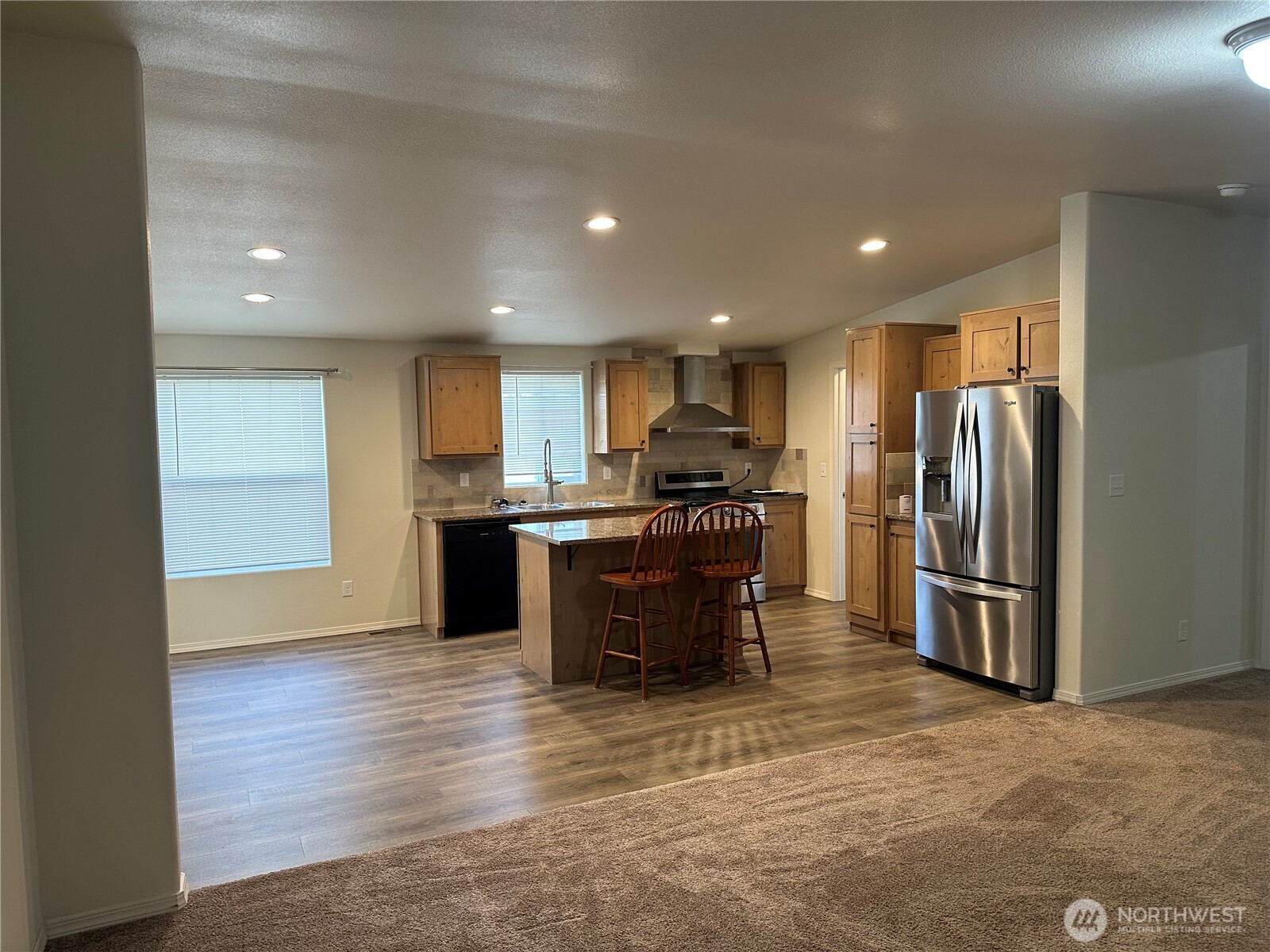 206 Mossyrock Road W