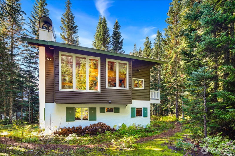 22 Alpental Street