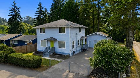Photo of 926 16th Street SW, Puyallup, WA 98371 (MLS # 2565076)