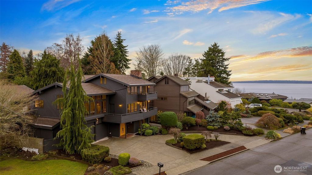 Photo of 1231 NW 126th Street, Seattle, WA 98177 (MLS # 2456941)