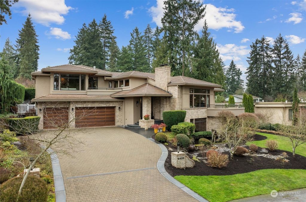 Photo of 9433 NE 26th Street, Clyde Hill, WA 98004 (MLS # 2200360)