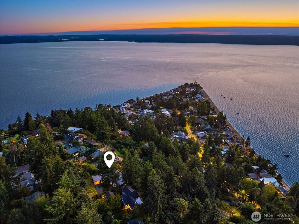 Photo of 16747 32nd Avenue SW, Burien, WA 98166 (MLS # 2435139)