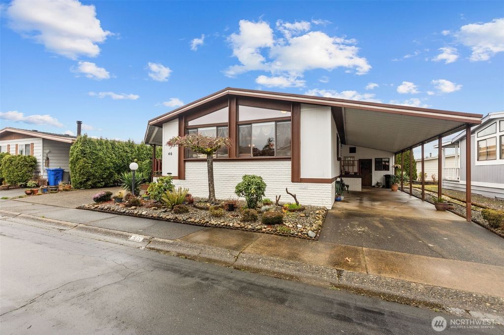 Photo of 11436 SE 208th Street #46, Kent, WA 98031 (MLS # 2349912)