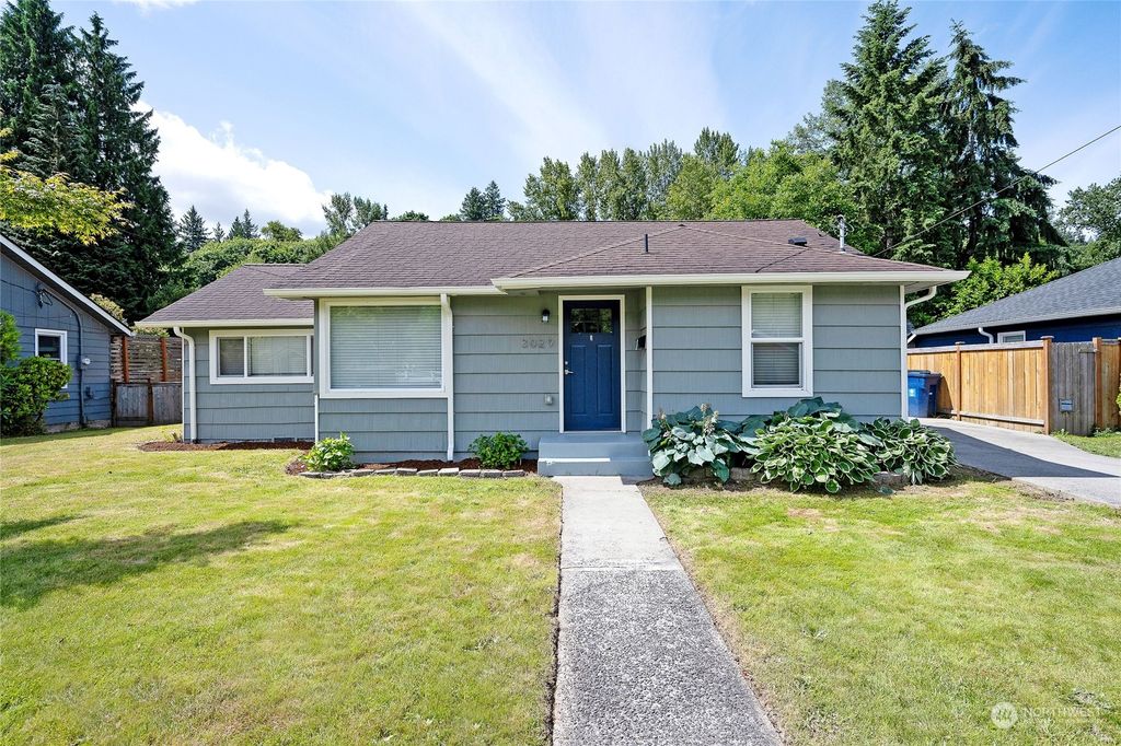 Photo of 3029 SE 6th Street, Renton, WA 98058 (MLS # 2253820)