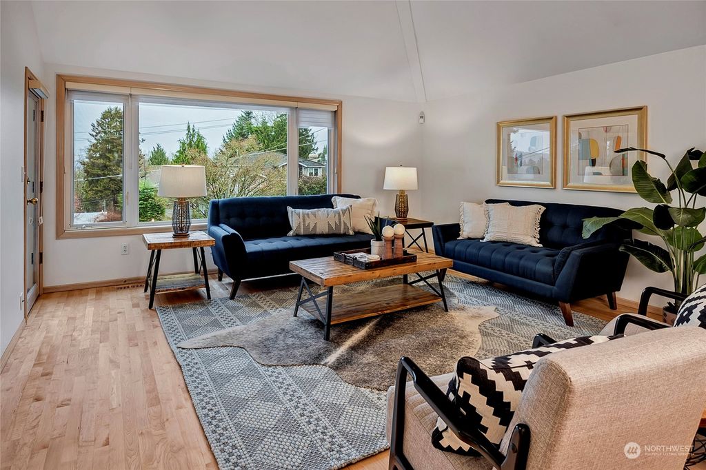 Photo of 9009 45th Avenue NE, Seattle, WA 98115 (MLS # 2191091)