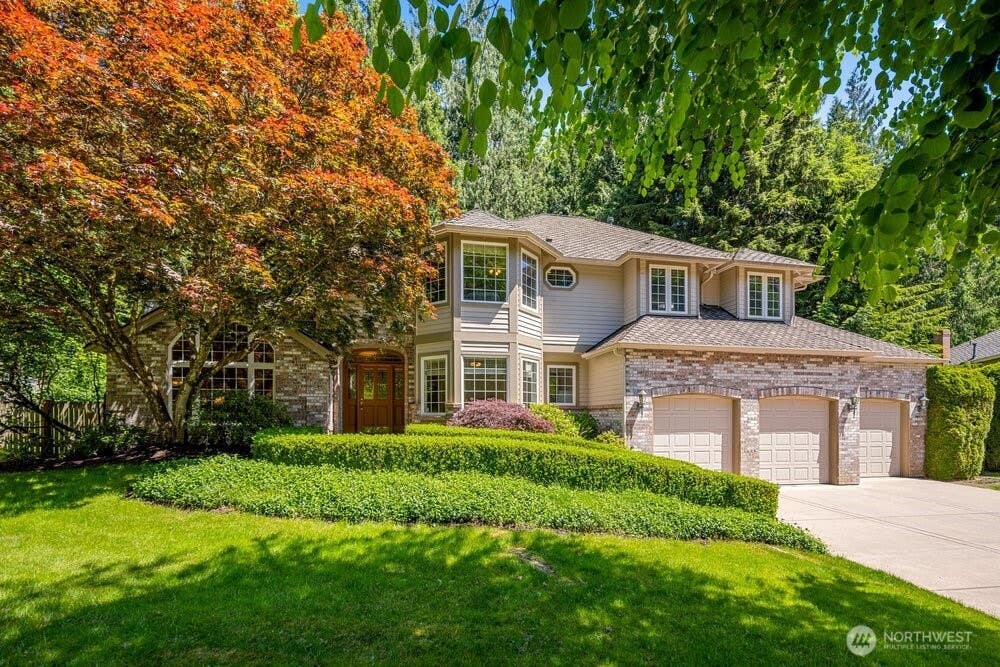 Photo of 19710 222nd Avenue NE, Woodinville, WA 98077 (MLS # 2565404)