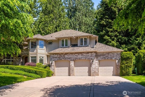 Photo of 19710 222nd Avenue NE, Woodinville, WA 98077 (MLS # 2565404)