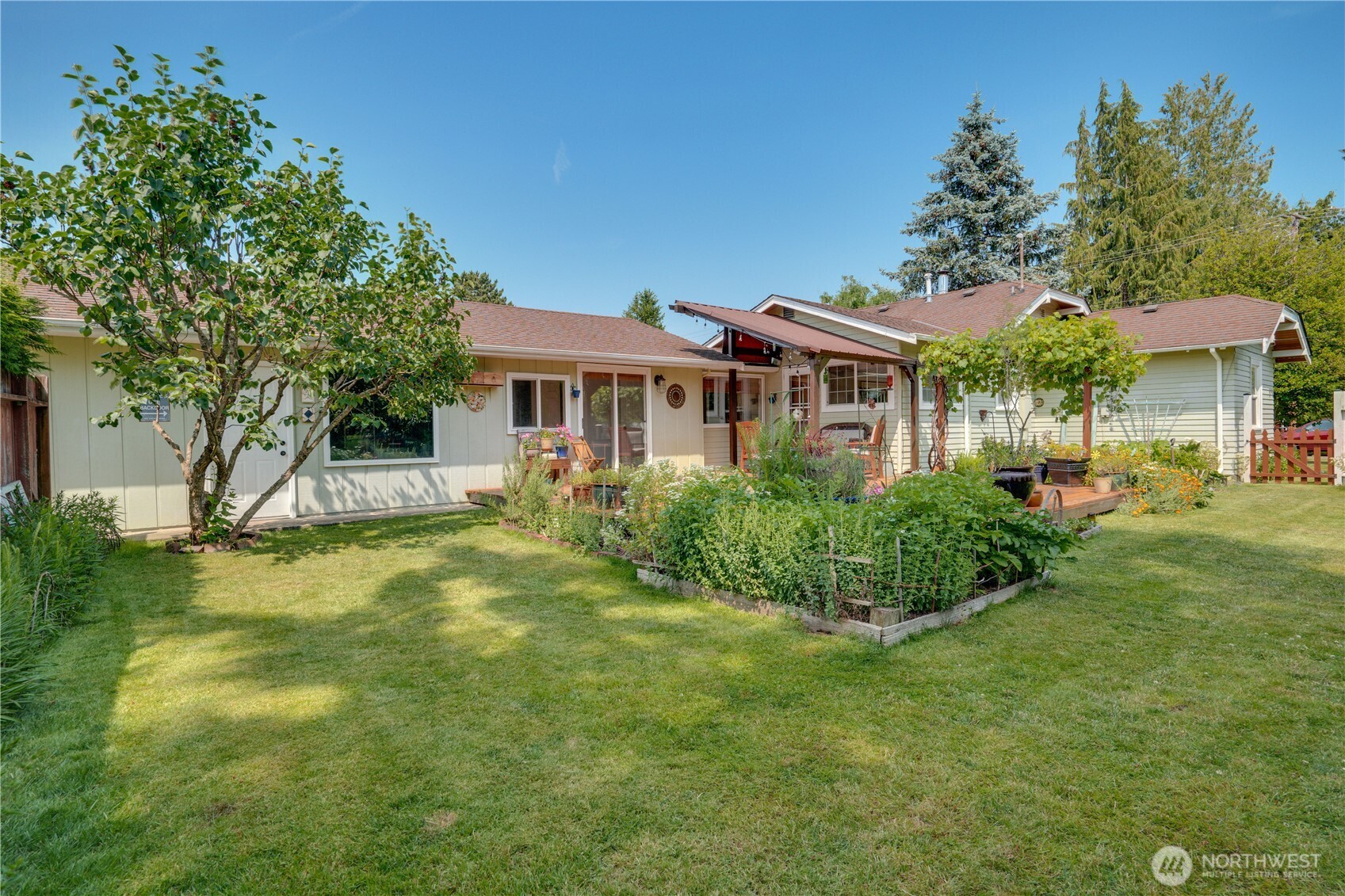 1048 Pioneer Street