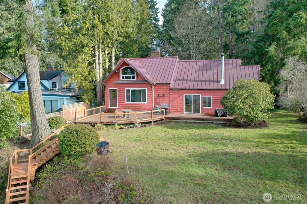 Photo of 2735 Marine Drive, Bremerton, WA 98312 (MLS # 2492807)