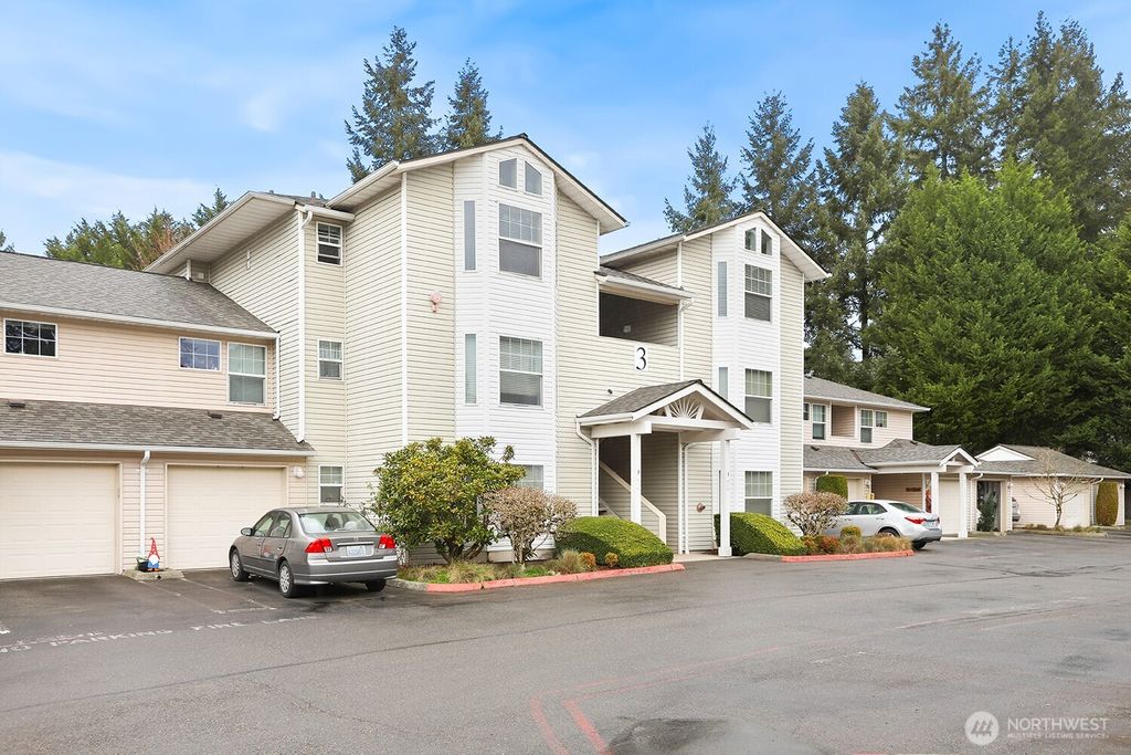 Photo of 2001 120th Place SE #3-304, Everett, WA 98208 (MLS # 2481989)