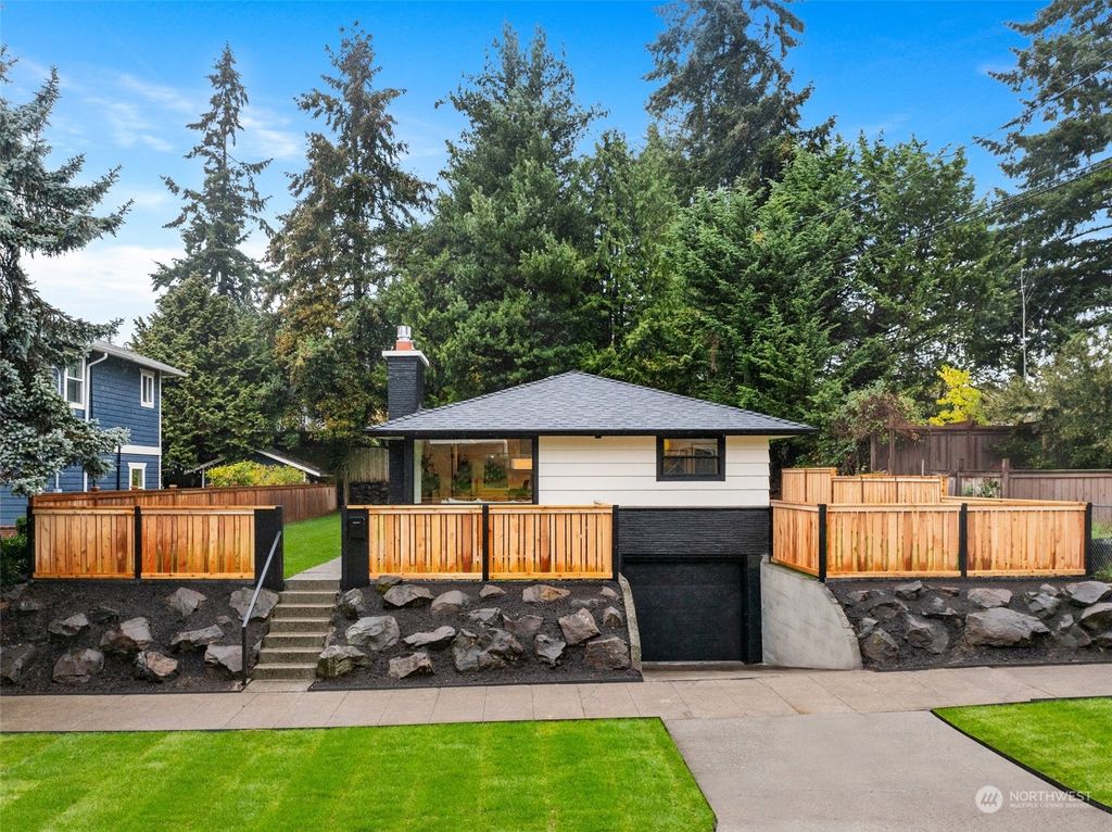 Photo of 4914 SW Stevens Street, Seattle, WA 98116 (MLS # 2307766)