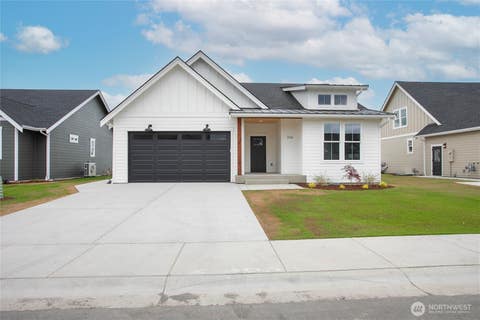 Photo of 316 W 3rd Street, Everson, WA 98247 (MLS # 2563694)