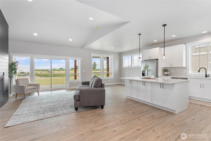 316 W 3rd Street