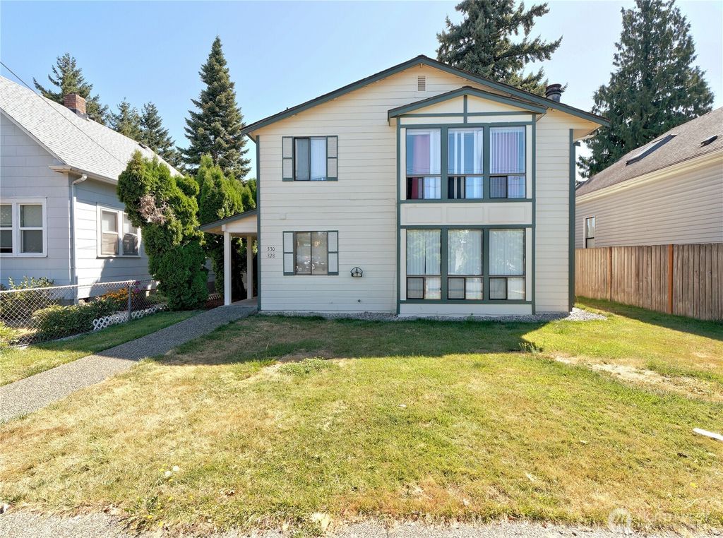 Photo of 328 Burnett Avenue N, Renton, WA 98057 (MLS # 2501363)