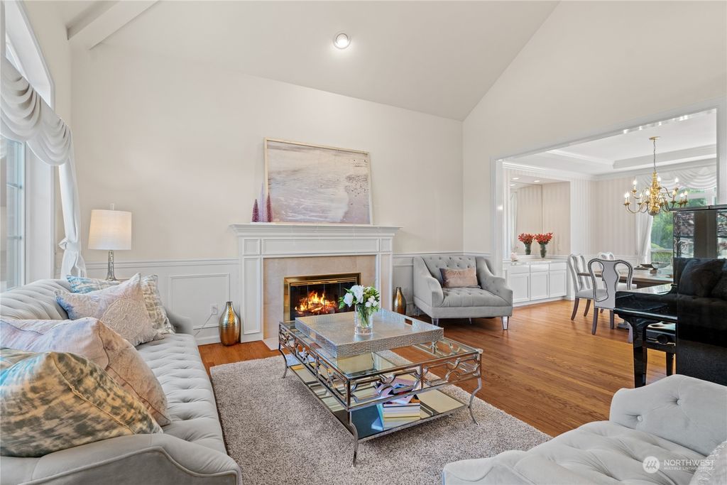 Photo of 6071 155th Avenue SE, Bellevue, WA 98006 (MLS # 2038602)