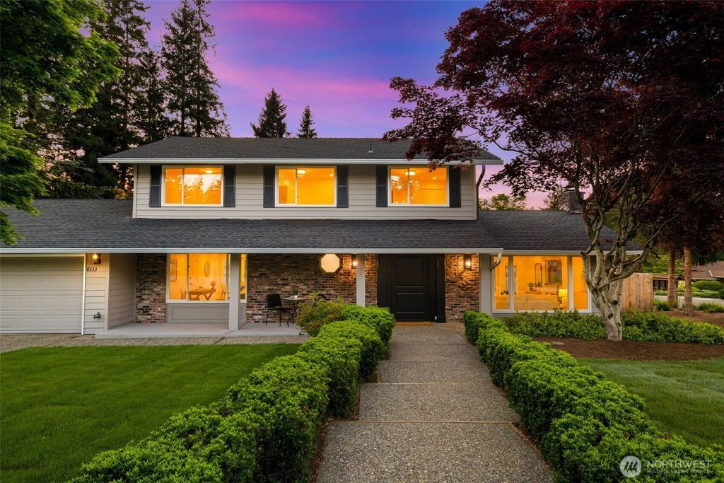 Photo of 8533 SE 76th Place, Mercer Island, WA 98040 (MLS # 2522482)