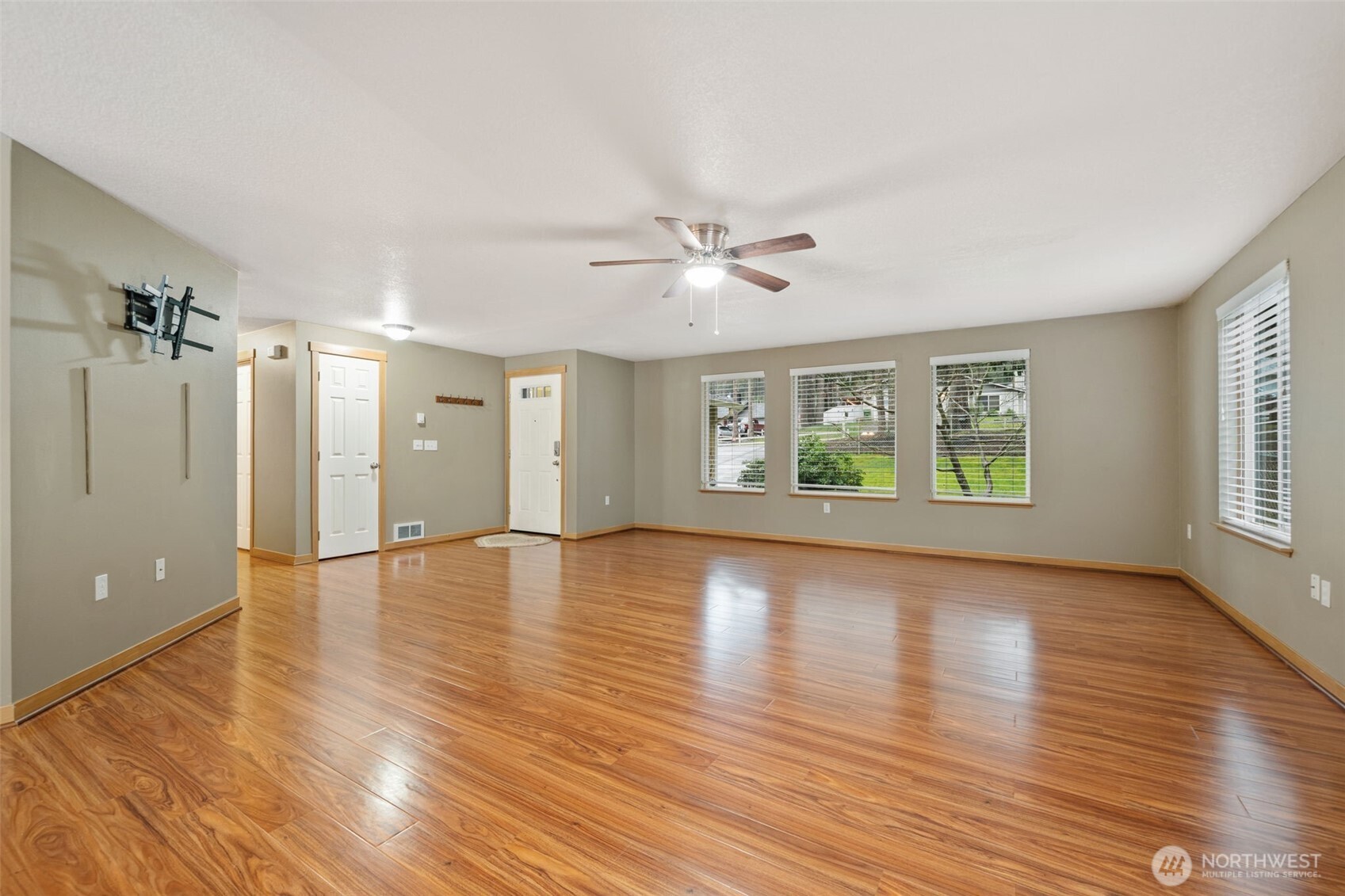 321 ROLLINGWOOD Road