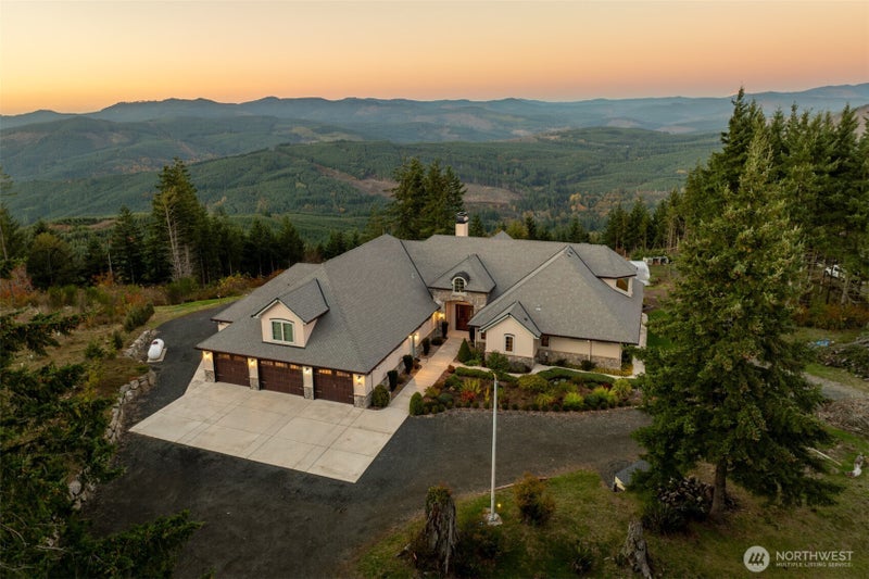 421 Woodland Heights Road