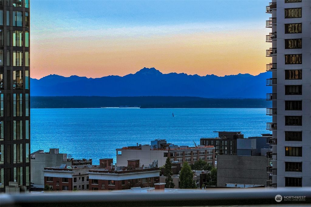 Photo of 1920 4th Avenue #1502, Seattle, WA 98101 (MLS # 2140061)