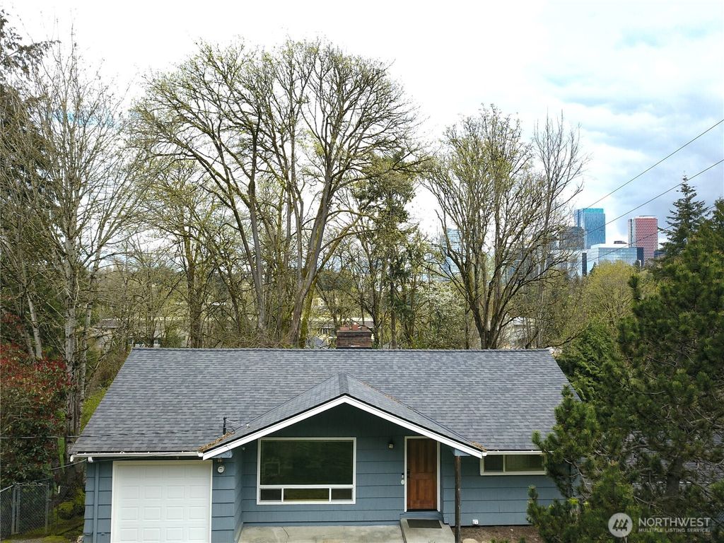 Photo of 10054 SE 7th Street, Bellevue, WA 98004 (MLS # 2356462)