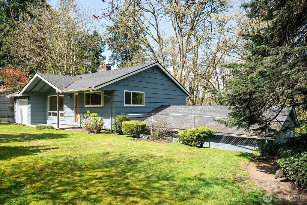 Photo of 10054 SE 7th Street, Bellevue, WA 98004 (MLS # 2356462)