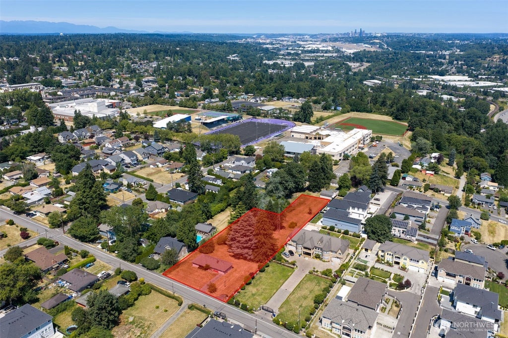 Photo of 4624 S 146th Street, Tukwila, WA 98168 (MLS # 2572195)