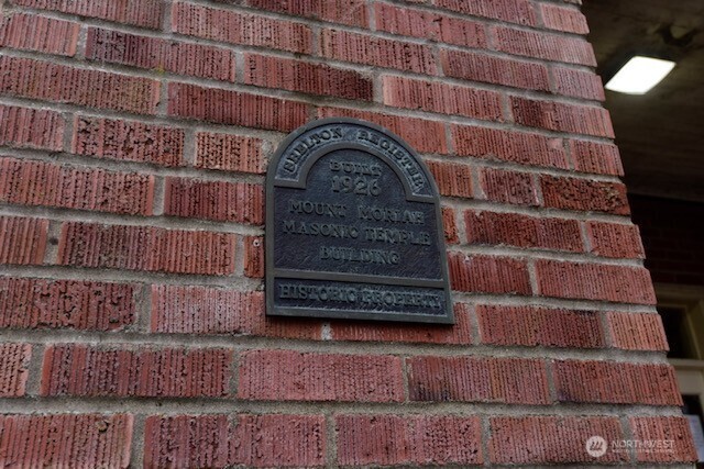218 3rd Street