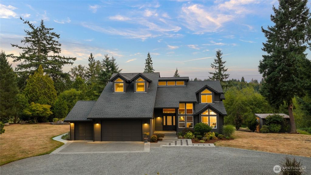 Photo of 20417 SE 198th Street, Renton, WA 98058 (MLS # 2420147)