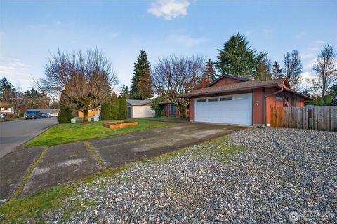 Photo of 6507 NW Lupin Street, Vancouver, WA 98663 (MLS # 2484467)